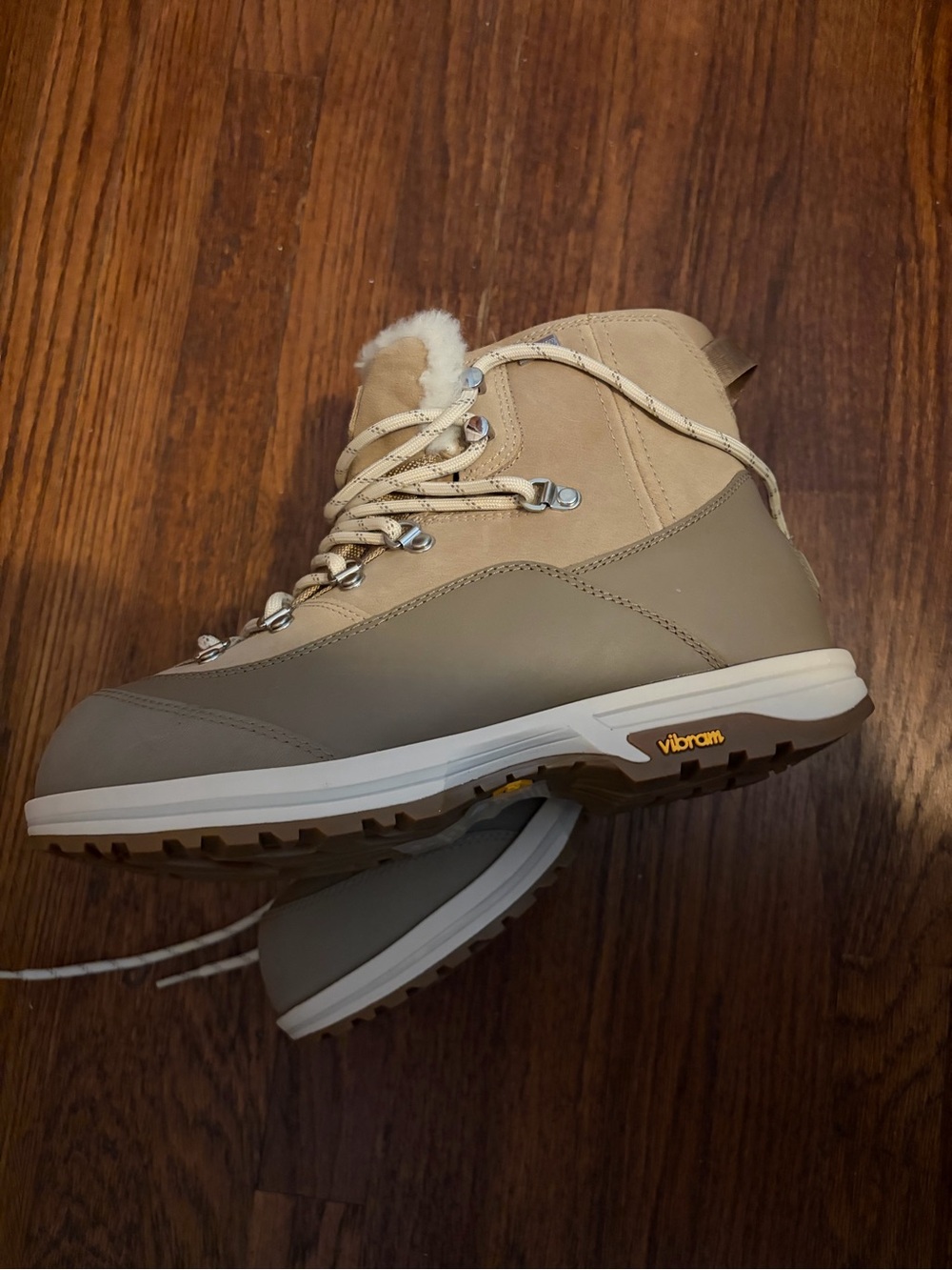 UGG Vibram-Soled Women's Tan Winter Hiking Boots
